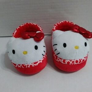 Hello Kitty Red & White Kids Slippers Size 7T-8T *NWOT*